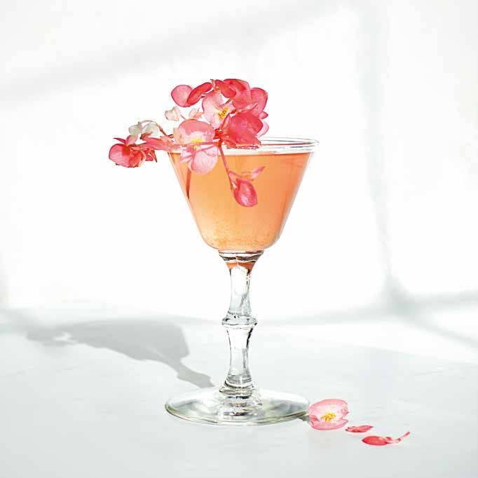 Flower-Infused Cocktail: Flowers, with a Twist