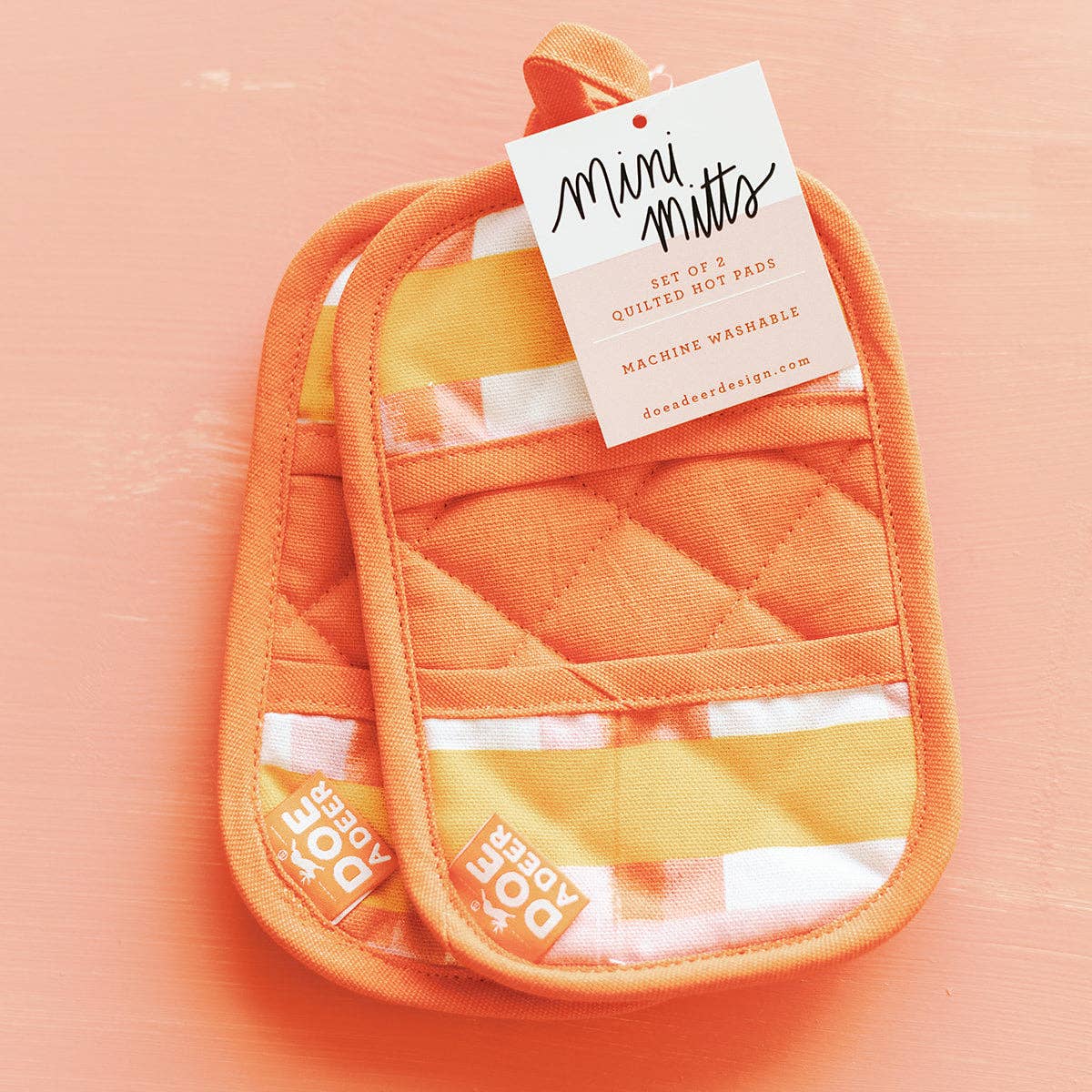 Plaid Oven Mitt Set