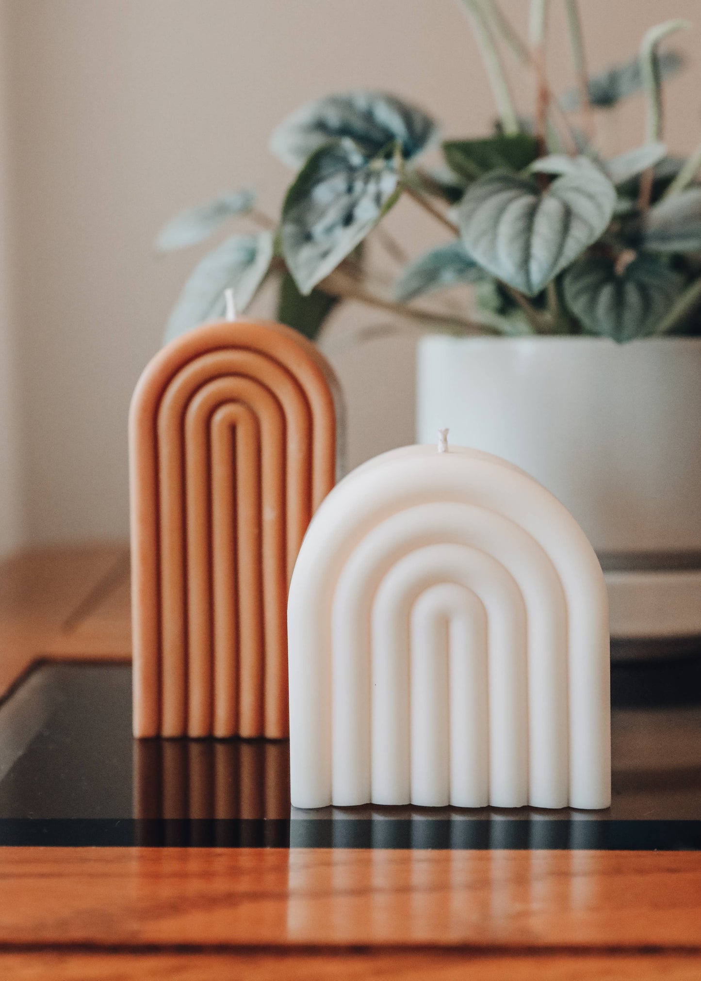 Tall Arch Honey Candle