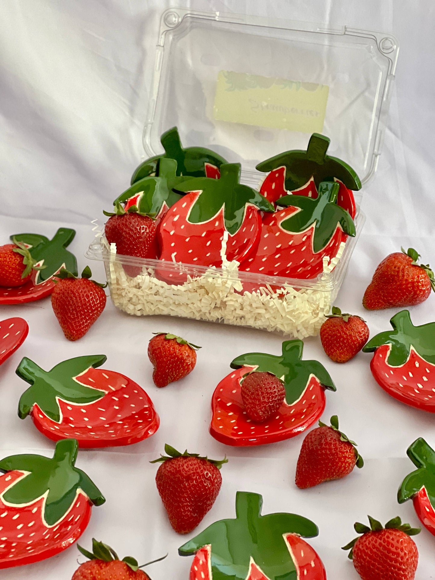 SMO Ceramics: Strawberry Dish
